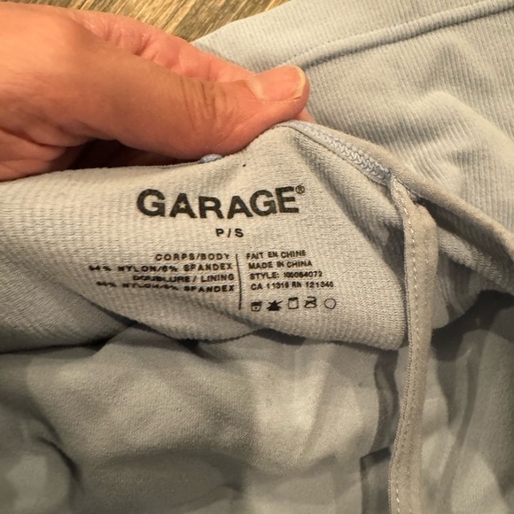 Garage Gray- blue Ribbed cropped Tank Top size small - Picture 6 of 6